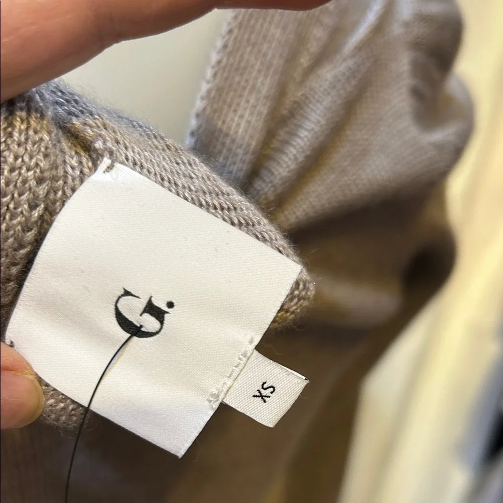 G Elegant Beige Button-Up Cardigan - Picture 10 of 10